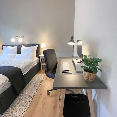 Modern Cozy Apt. -With 2 Tv, Netflix And Work Desk Essen Exterior foto